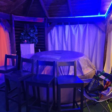 Agroturystyka Dom Z Bali Caloroczny Turbia Kültér fotó