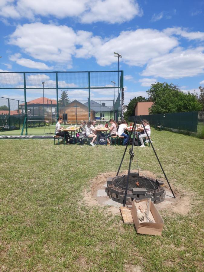Agroturystyka Dom Z Bali Caloroczny Turbia Kültér fotó